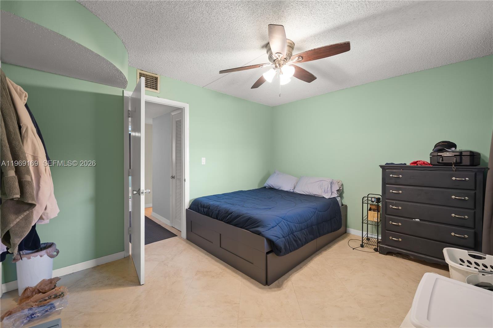 TENNIS CLUB DAVIS CONDO - Residential