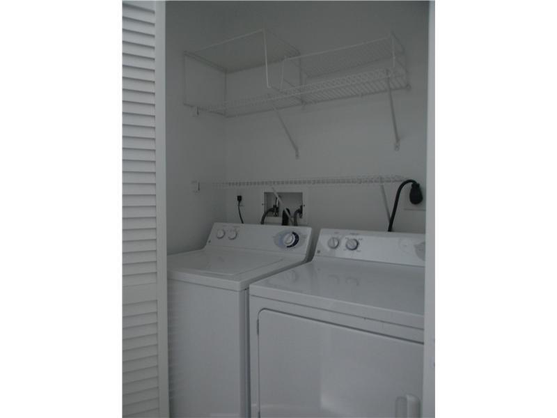 CITE CONDO - Residential Lease