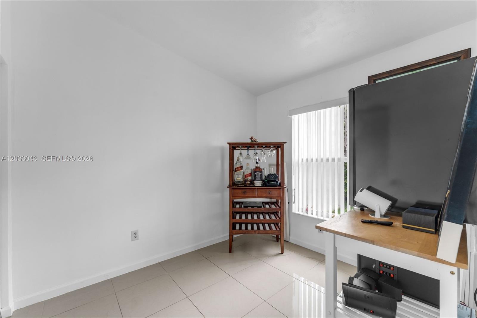 DEVON-AIRE VILLAS SEC 6 - Residential