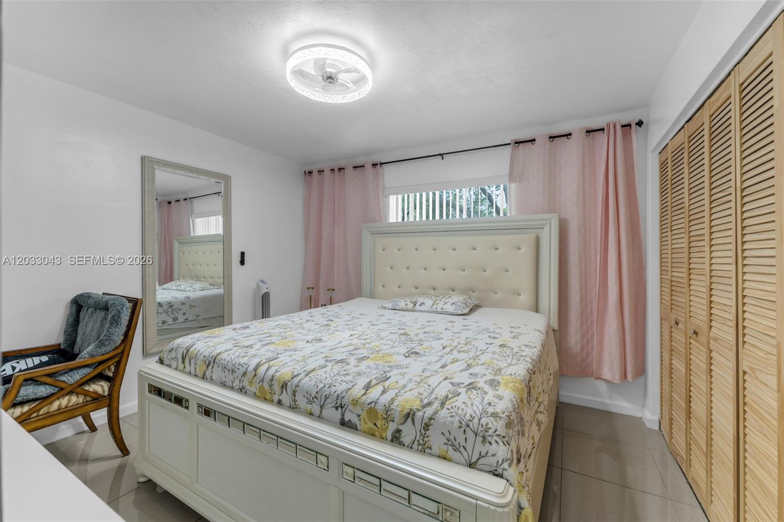 DEVON-AIRE VILLAS SEC 6 - Residential