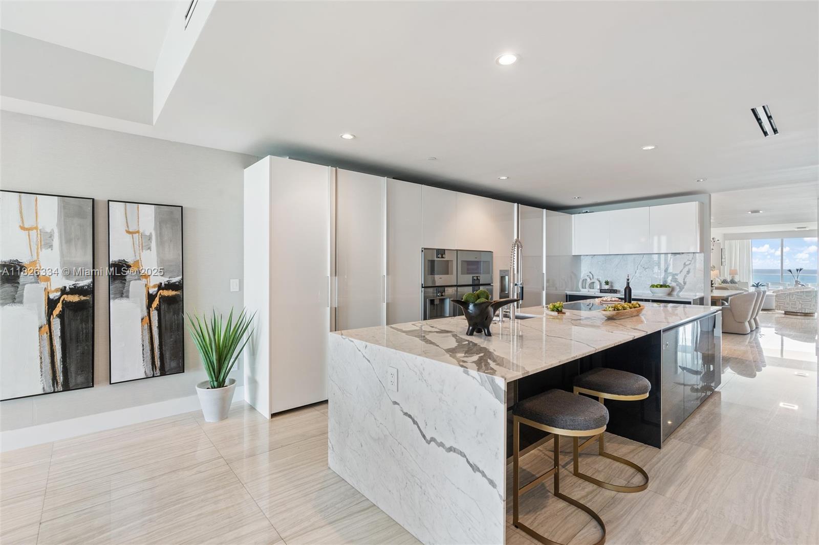 OCEANA BAL HARBOUR CONDO - Residential