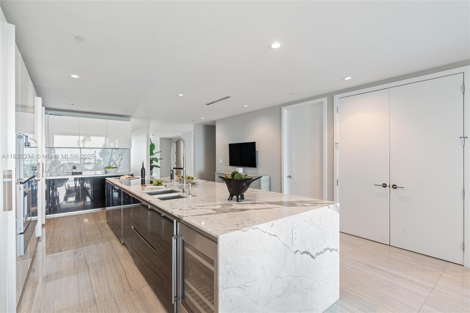 OCEANA BAL HARBOUR CONDO - Residential