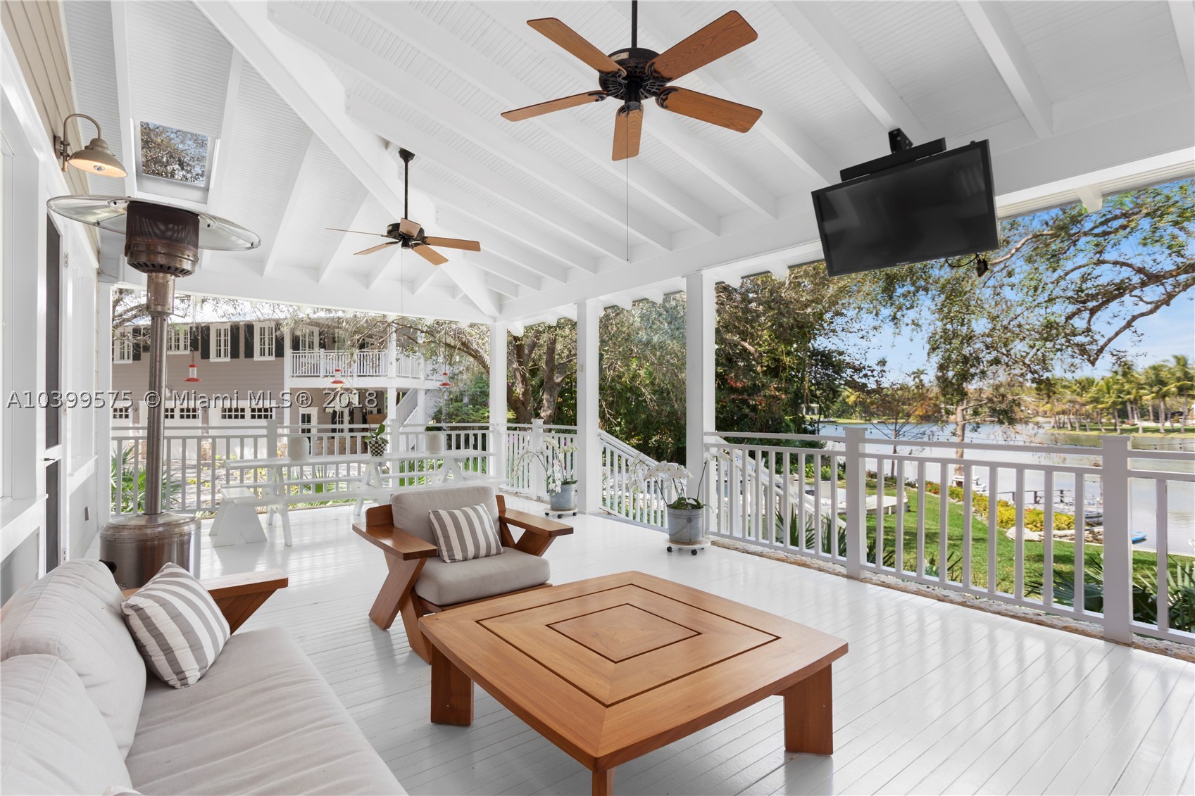 HAMMOCK LAKE PARK - Residential