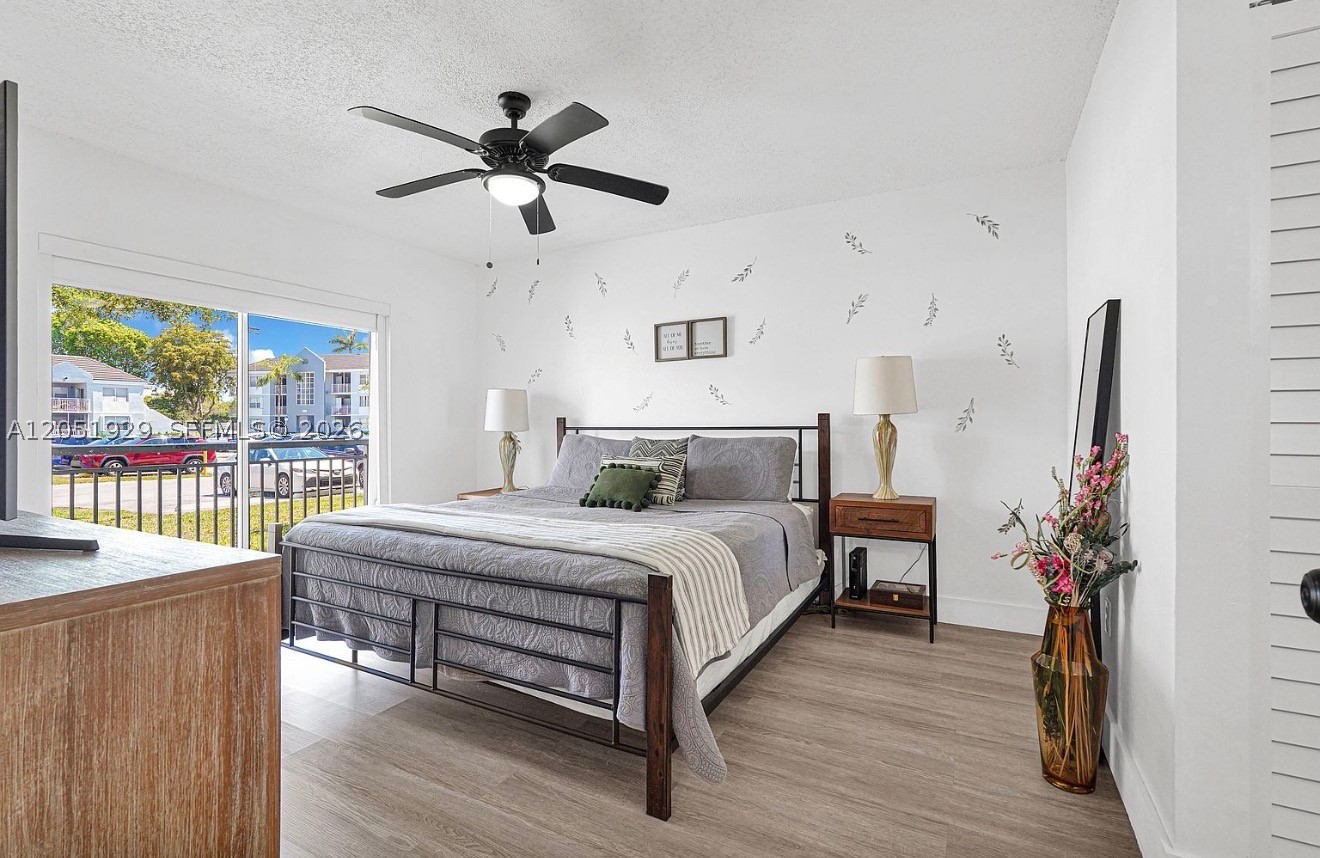 LE CLUB AT OLD CUTLER CON - Residential Lease
