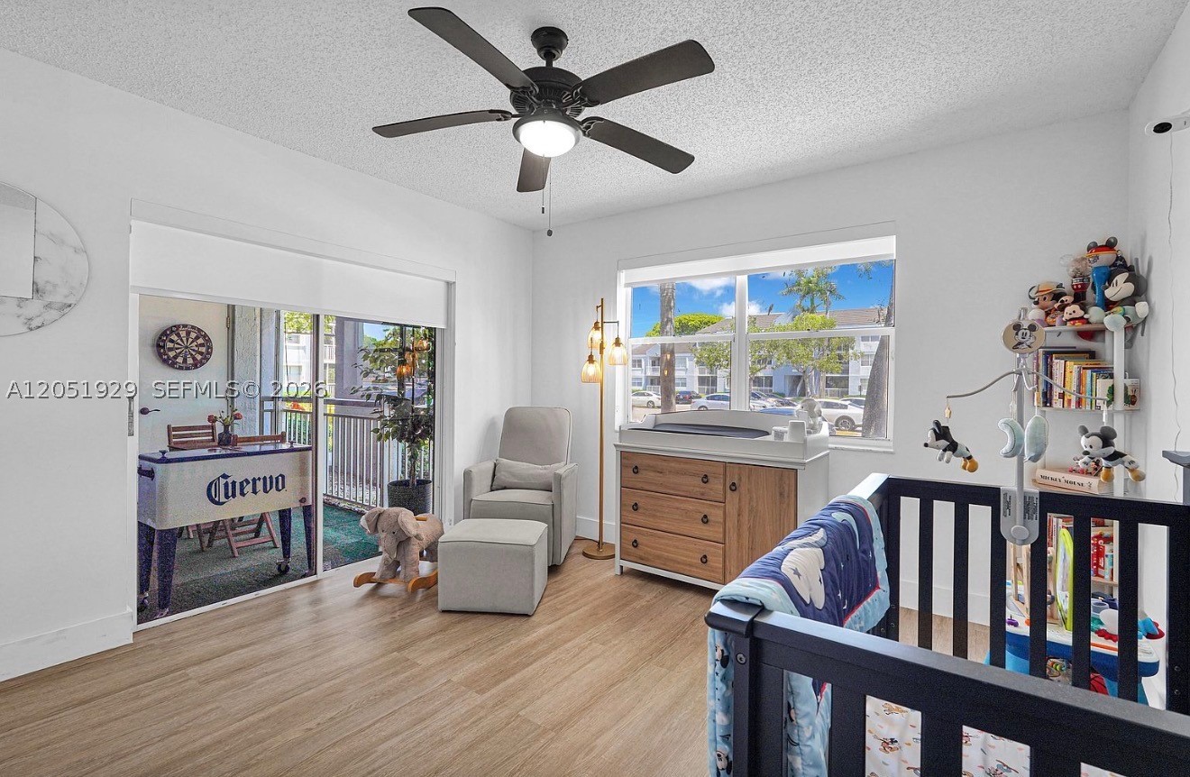 LE CLUB AT OLD CUTLER CON - Residential Lease