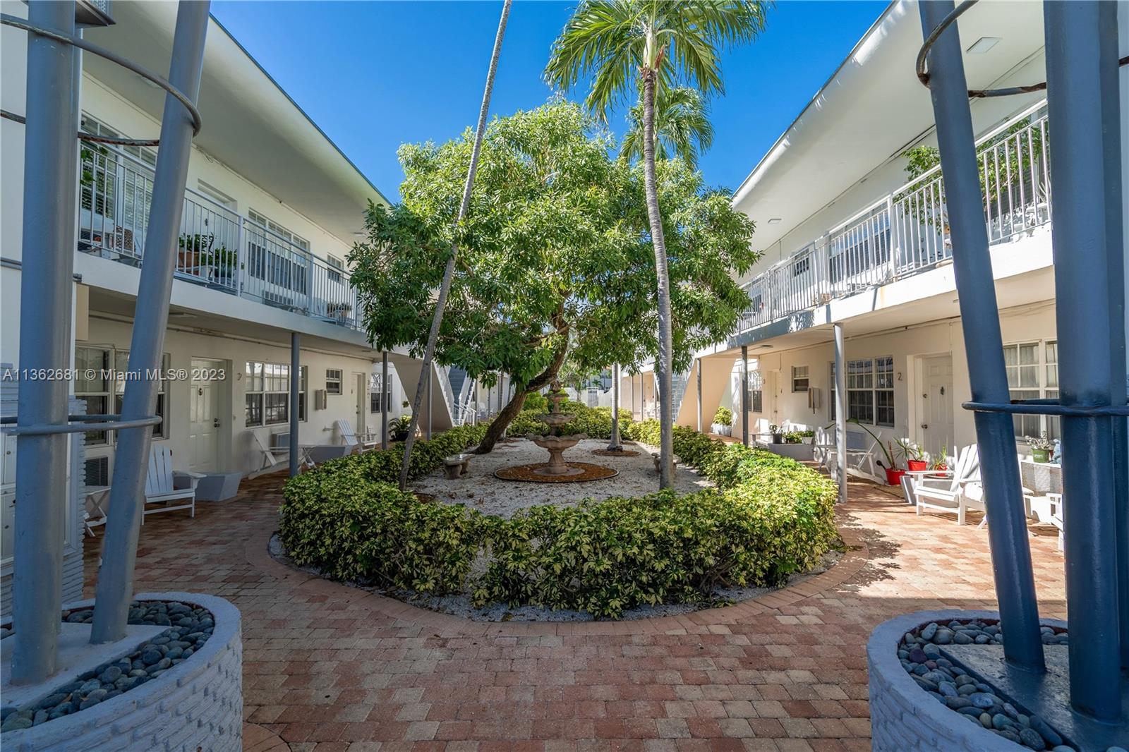 RITZ ROYAL PALM II CONDO - Residential Lease