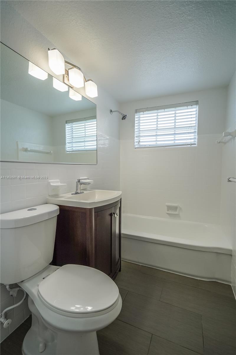 RITZ ROYAL PALM II CONDO - Residential Lease