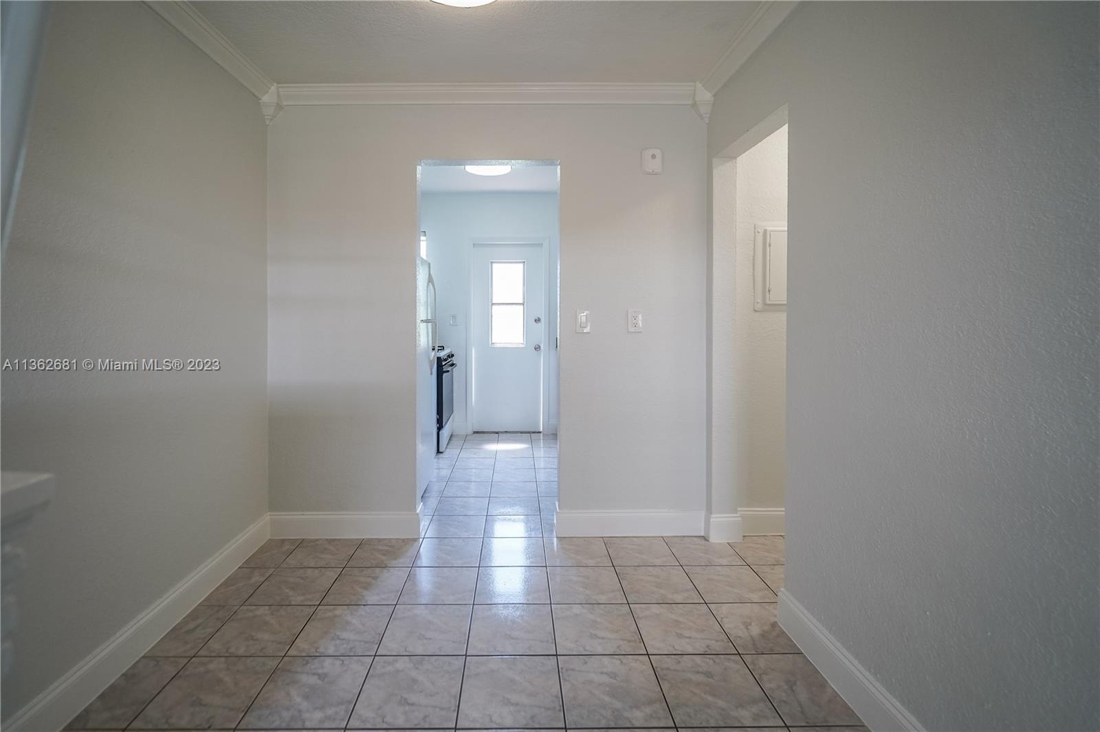 RITZ ROYAL PALM II CONDO - Residential Lease
