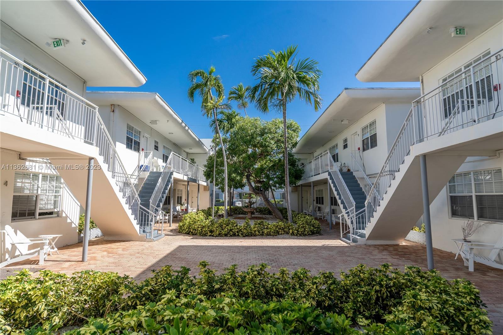 RITZ ROYAL PALM II CONDO - Residential Lease