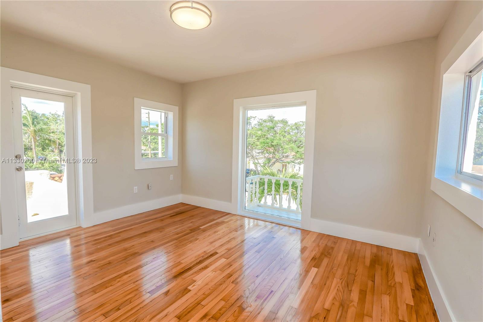 KENSINGTON PARK - Residential Lease