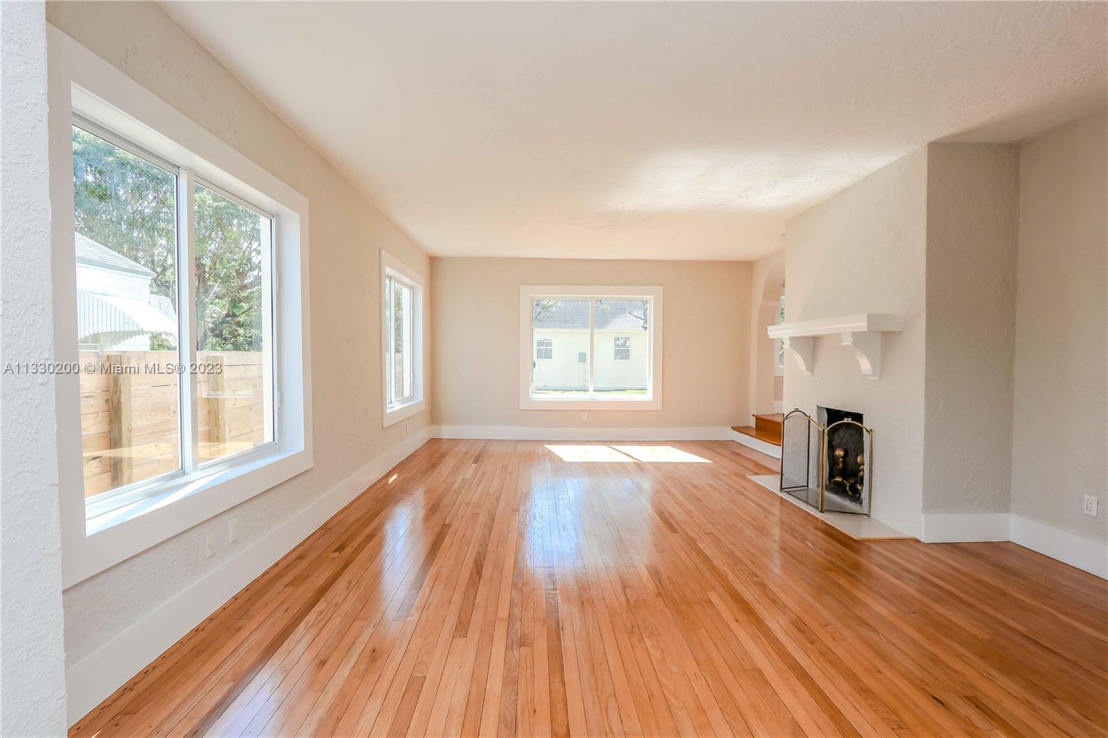 KENSINGTON PARK - Residential Lease