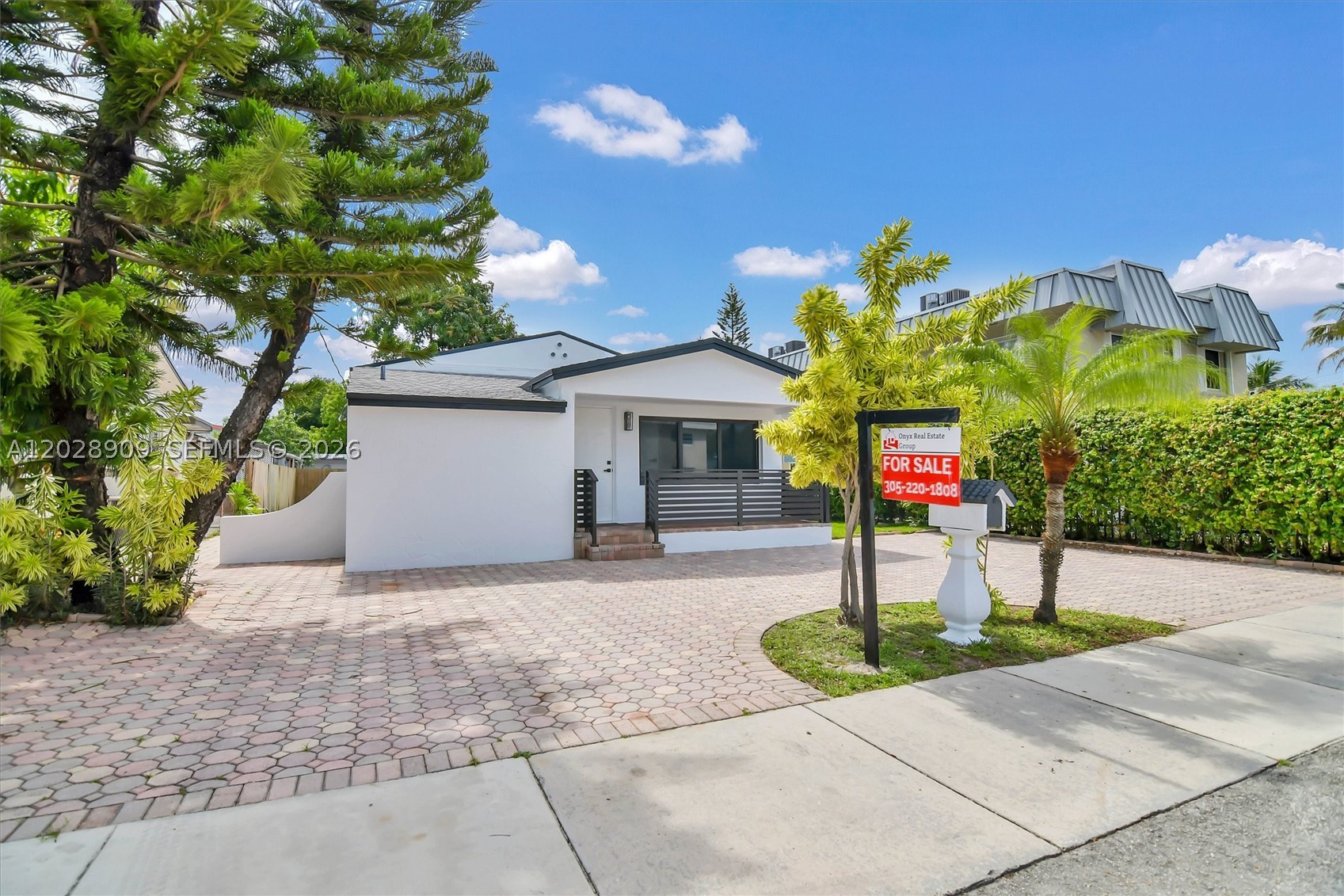 HOUSTON HEIGHTS - Residential