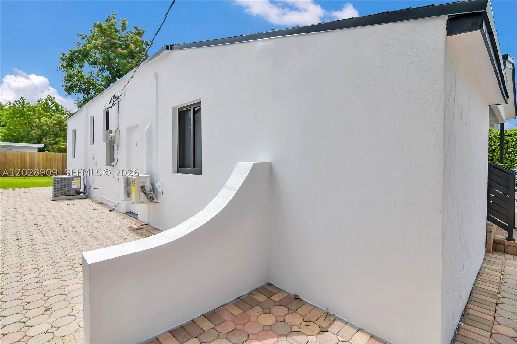 HOUSTON HEIGHTS - Residential