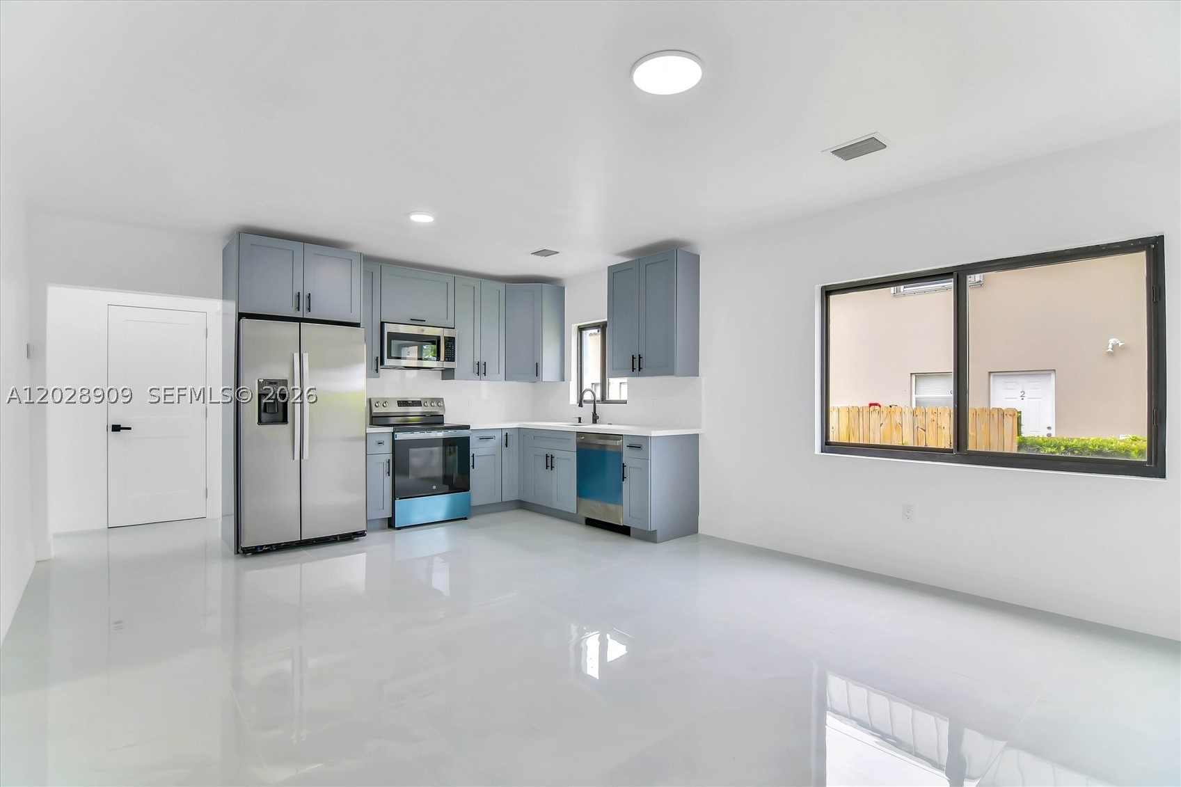 HOUSTON HEIGHTS - Residential