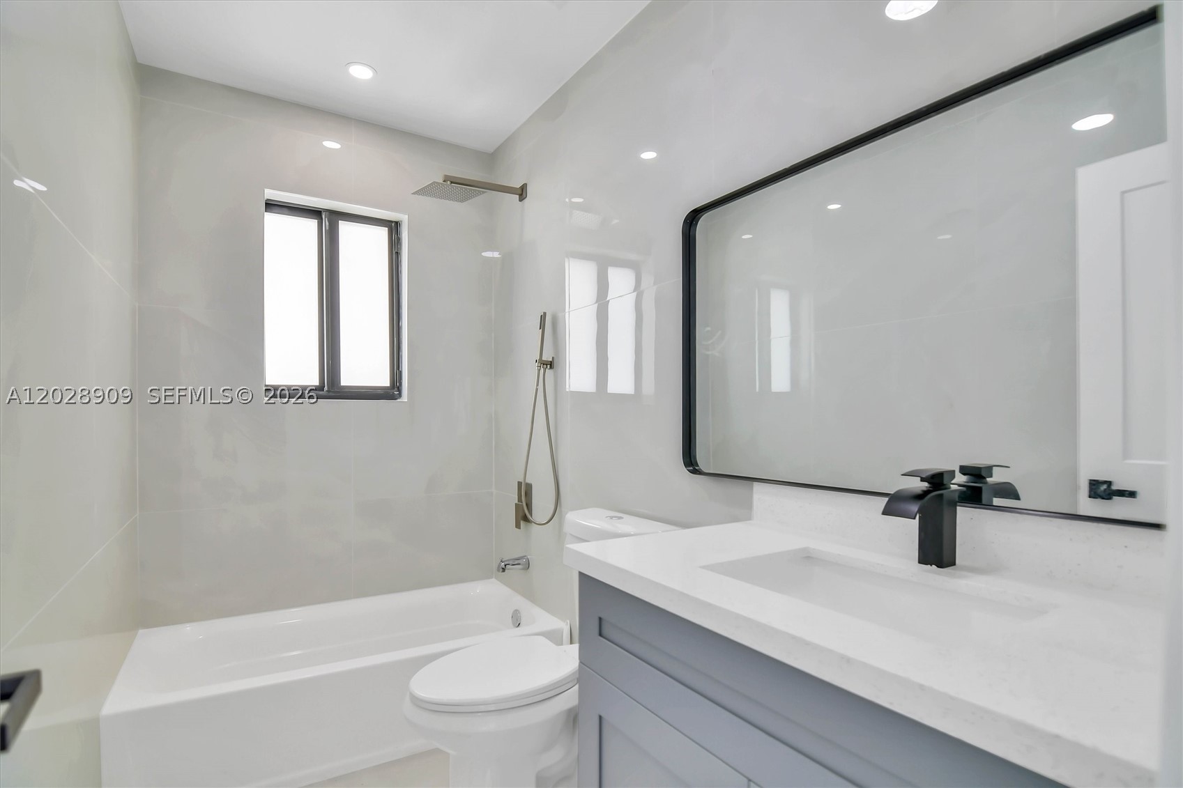 HOUSTON HEIGHTS - Residential