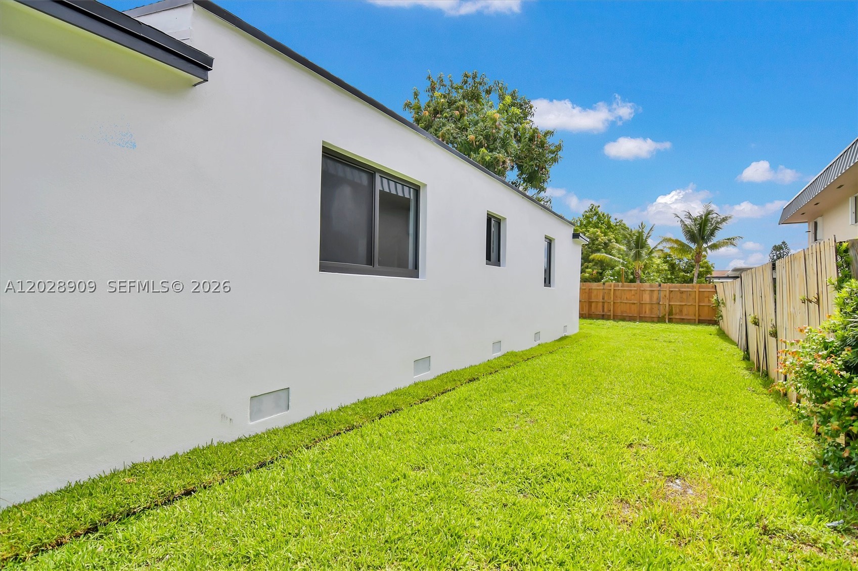 HOUSTON HEIGHTS - Residential