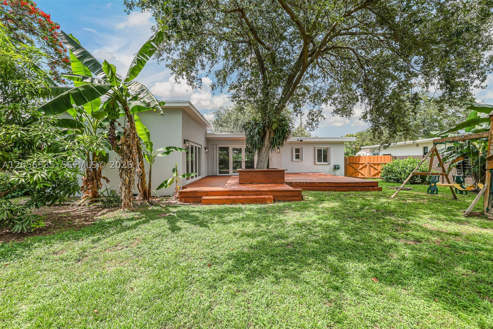 1ST ADDN BISCAYNE LAWN - Residential