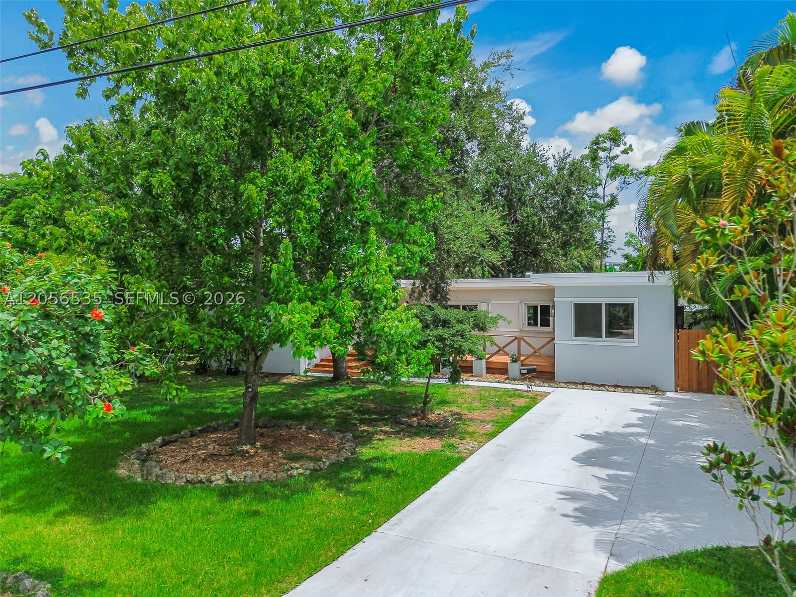 1ST ADDN BISCAYNE LAWN - Residential