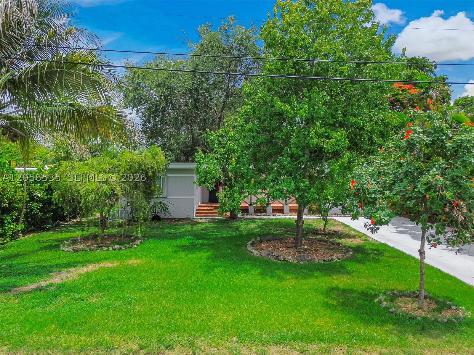 1ST ADDN BISCAYNE LAWN - Residential