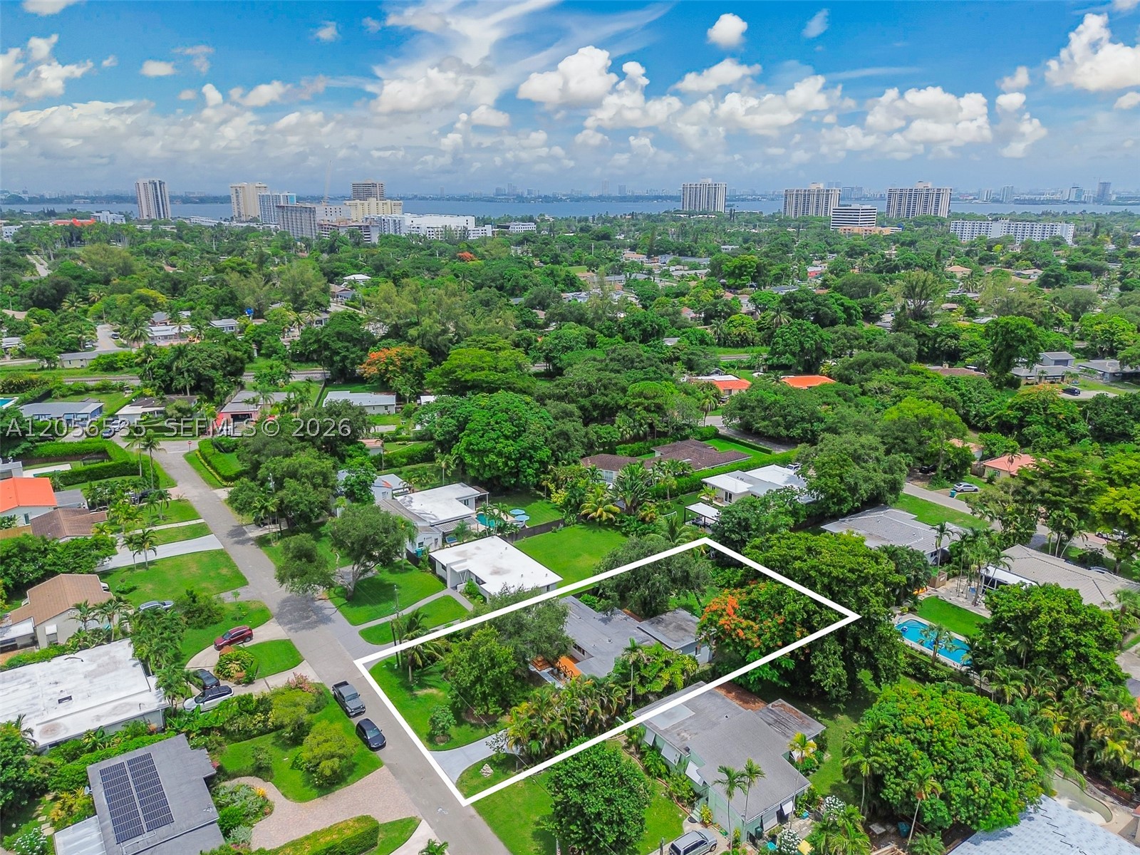 1ST ADDN BISCAYNE LAWN - Residential
