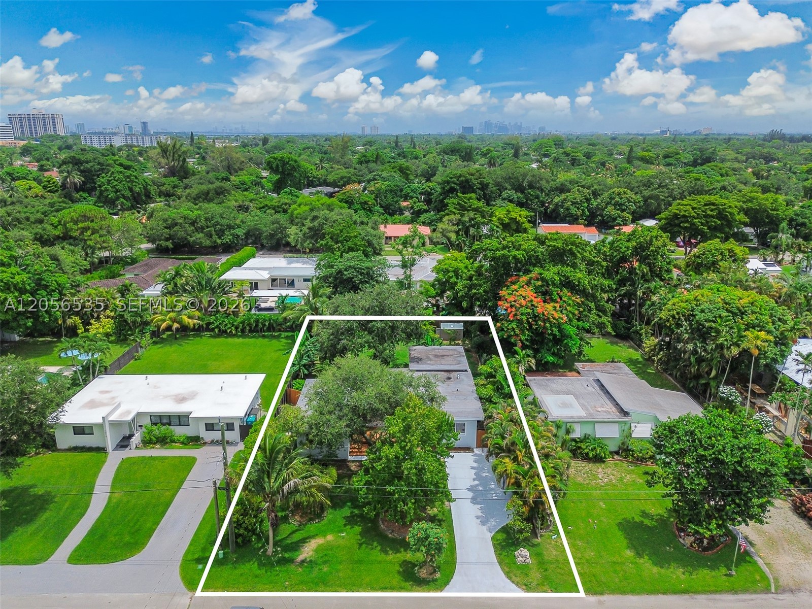 1ST ADDN BISCAYNE LAWN - Residential