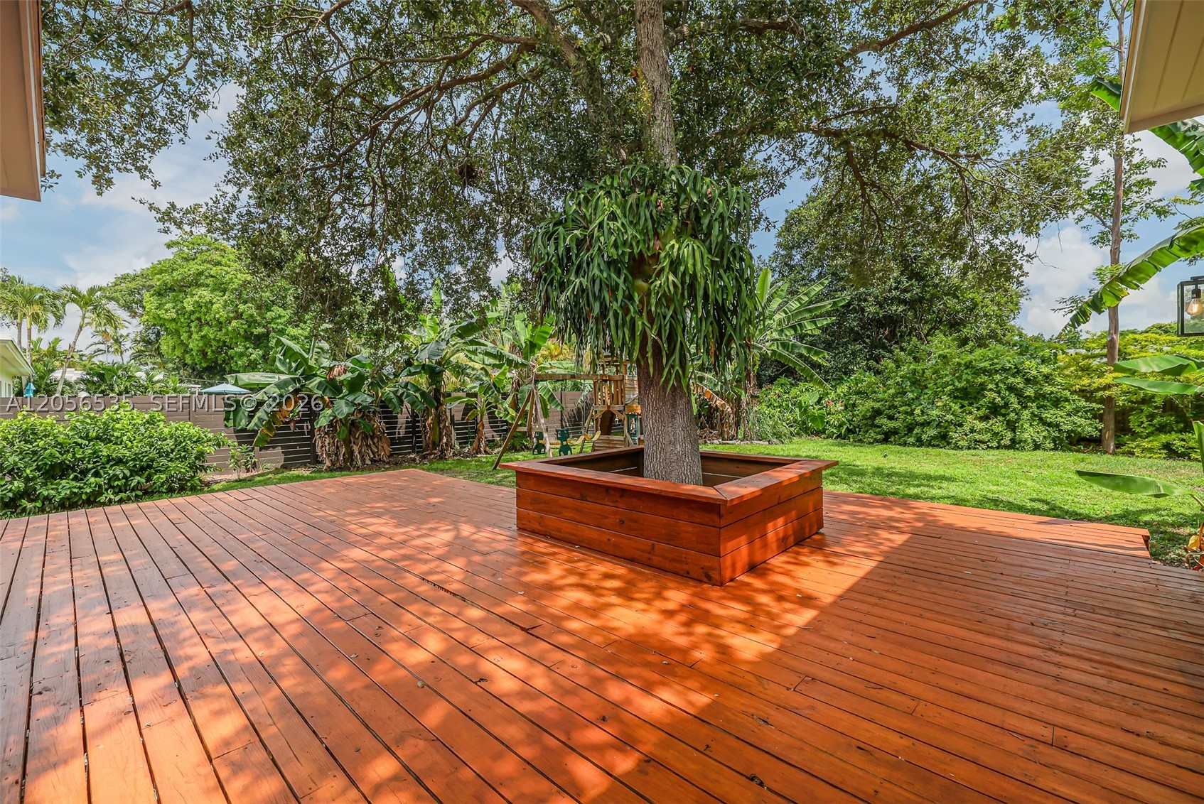 1ST ADDN BISCAYNE LAWN - Residential
