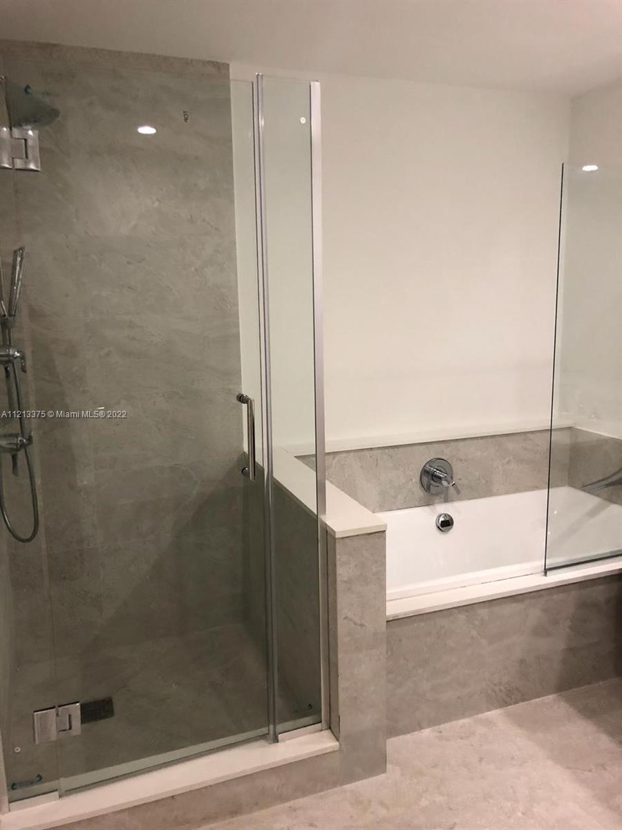 ARIA ON THE BAY CONDO - Residential Lease