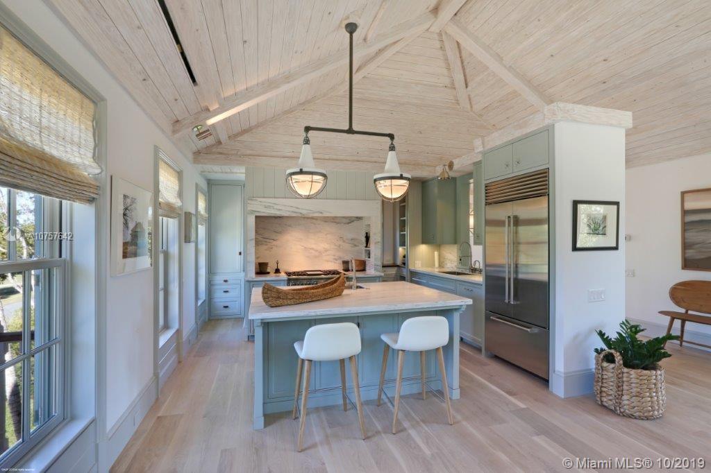JUPITER ISLAND - Residential