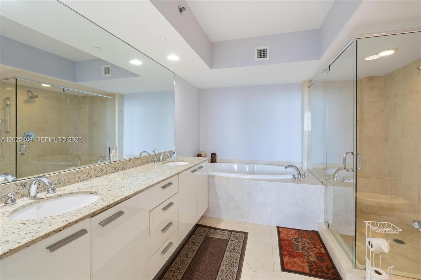 BEACH CLUB TWO CONDO - Residential Lease