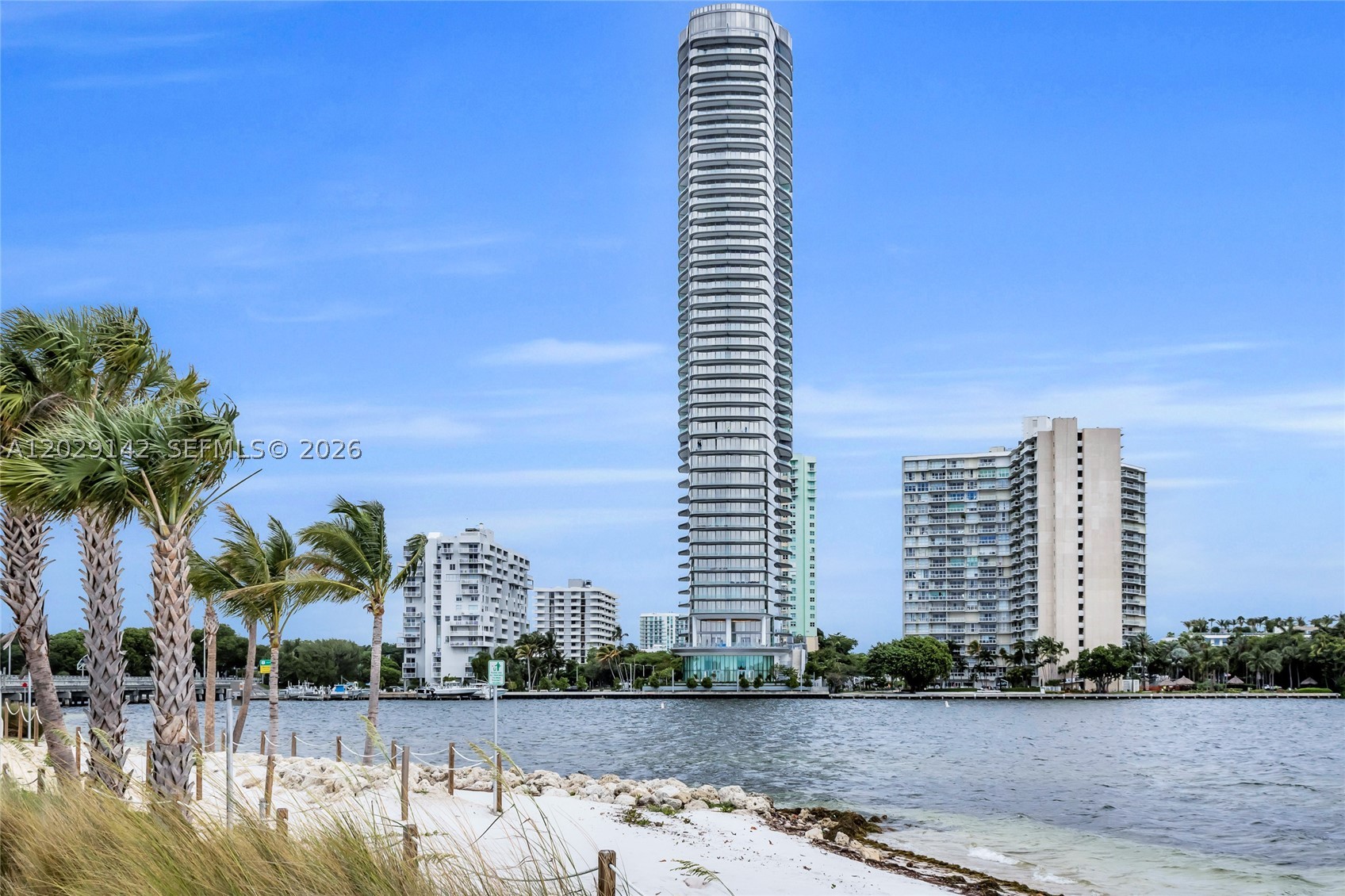 UNA RESIDENCES - Residential