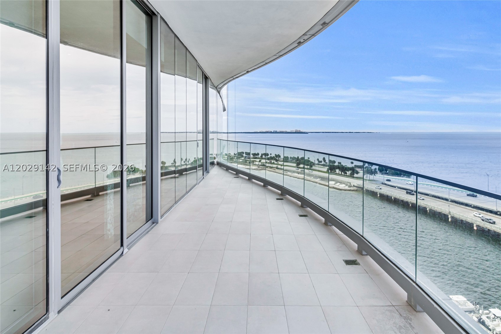 UNA RESIDENCES - Residential