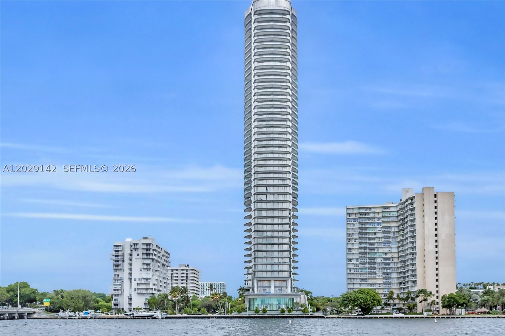 UNA RESIDENCES - Residential