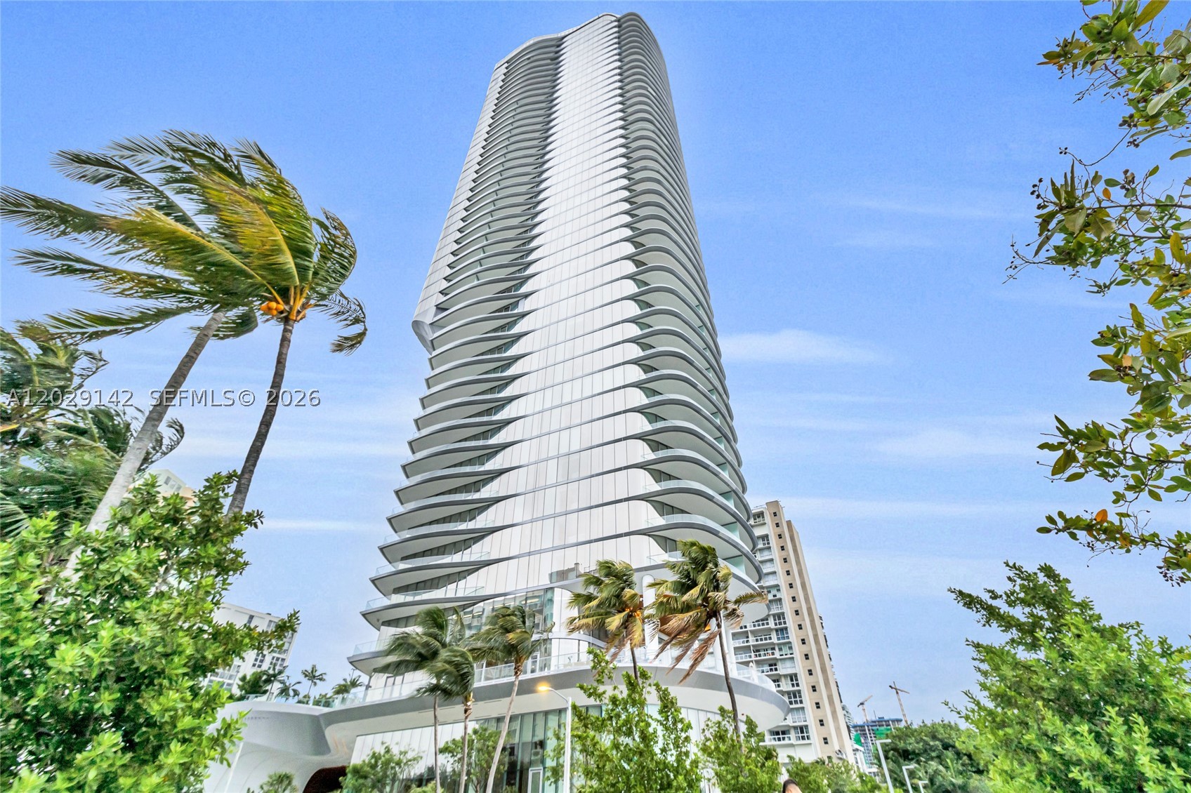 UNA RESIDENCES - Residential