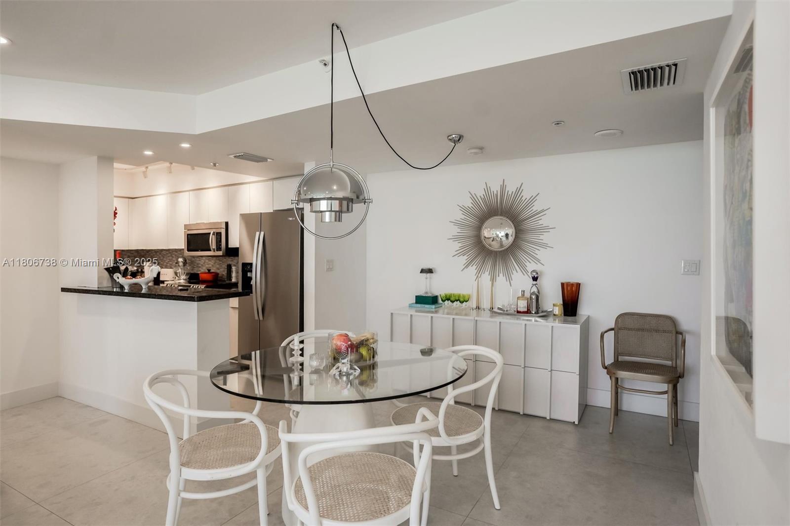 ST LOUIS CONDO - Residential