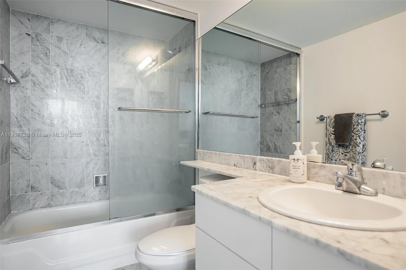 ST LOUIS CONDO - Residential