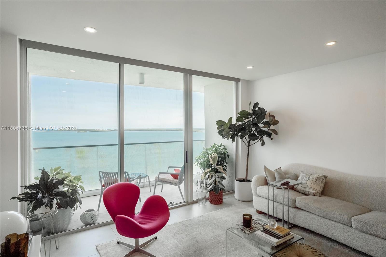 ST LOUIS CONDO - Residential
