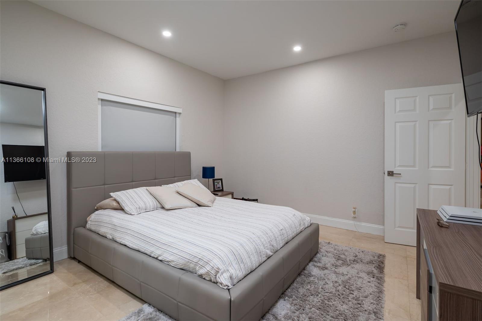 SECTOR 7 - - Residential