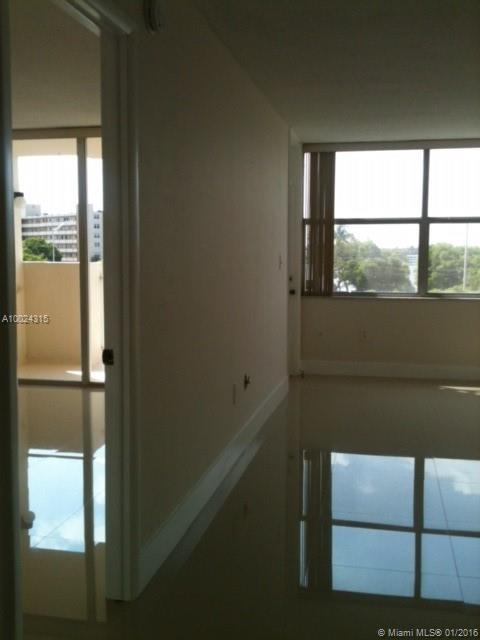 Wilshire Condo - Residential Lease