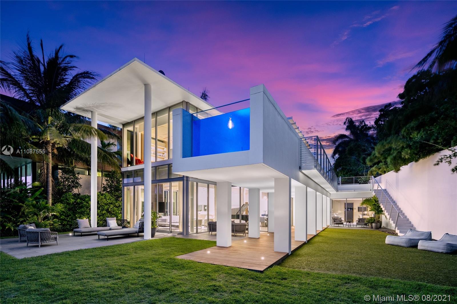 SAN MARINO ISLAND - Residential