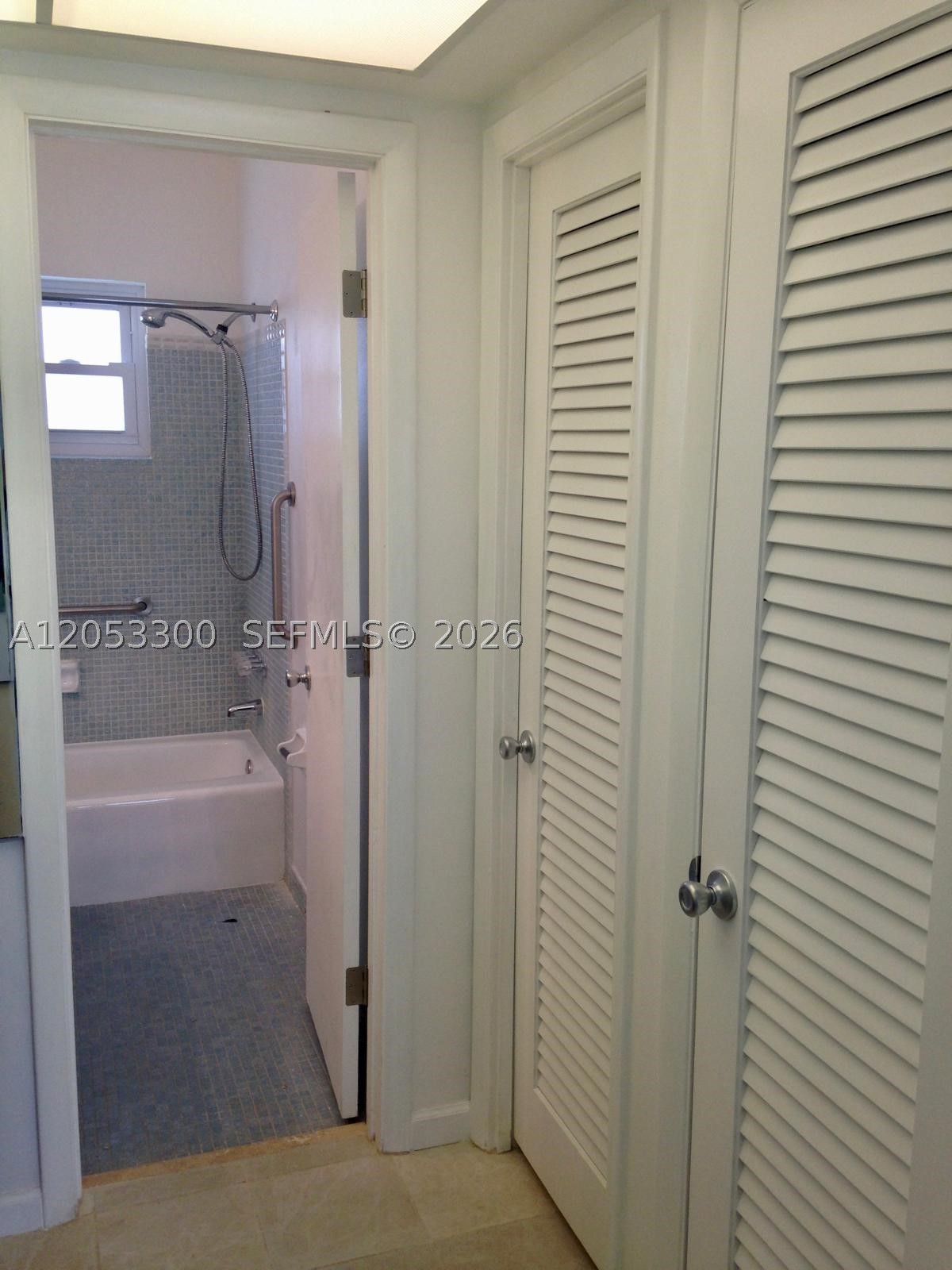 SHERIDAN LAKES CONDO APTS - Residential Lease