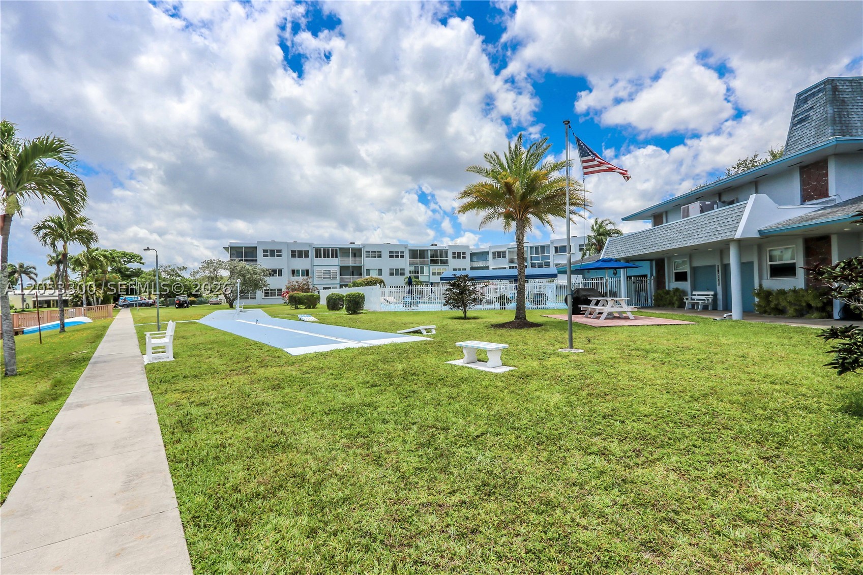 SHERIDAN LAKES CONDO APTS - Residential Lease
