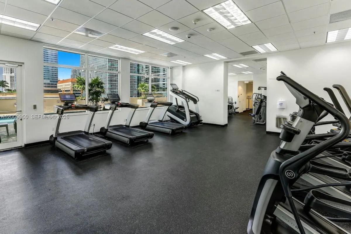 THE CLUB AT BRICKELL BAY - Residential