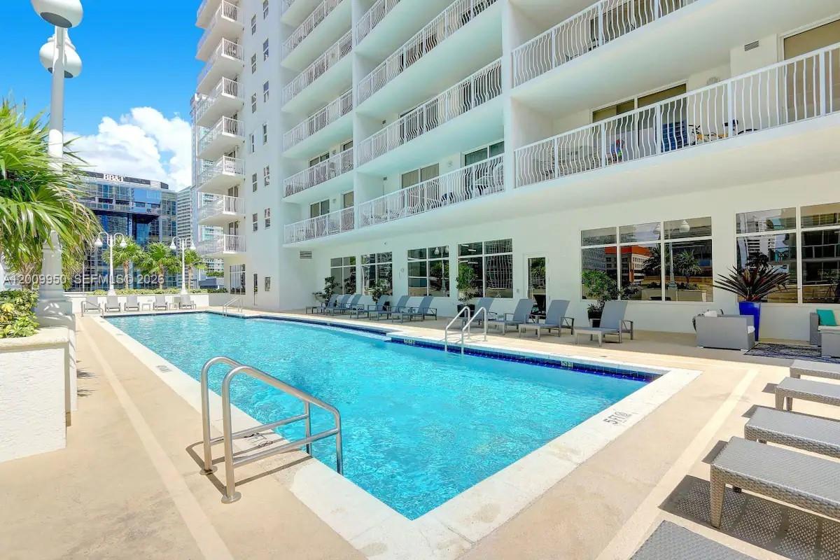 THE CLUB AT BRICKELL BAY - Residential