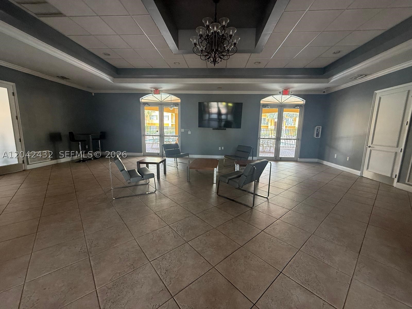PALM GARDENS AT DORAL CON - Residential