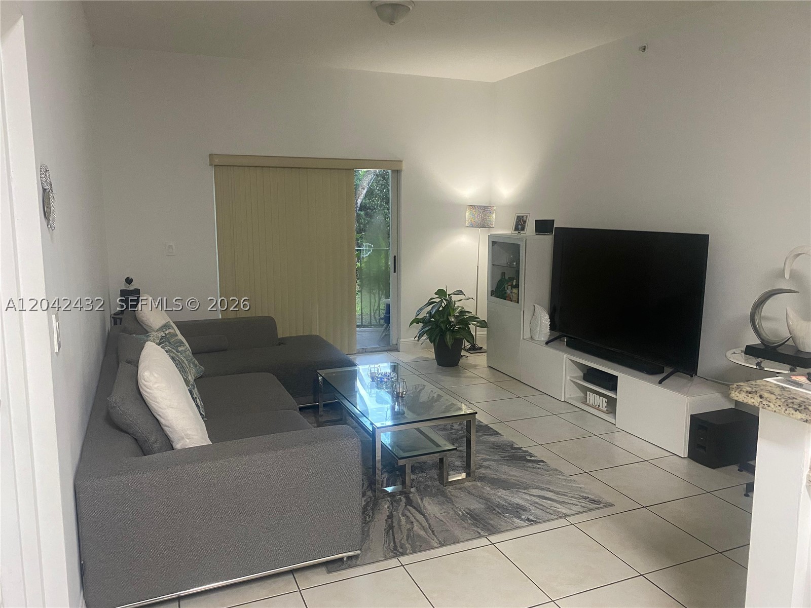 PALM GARDENS AT DORAL CON - Residential