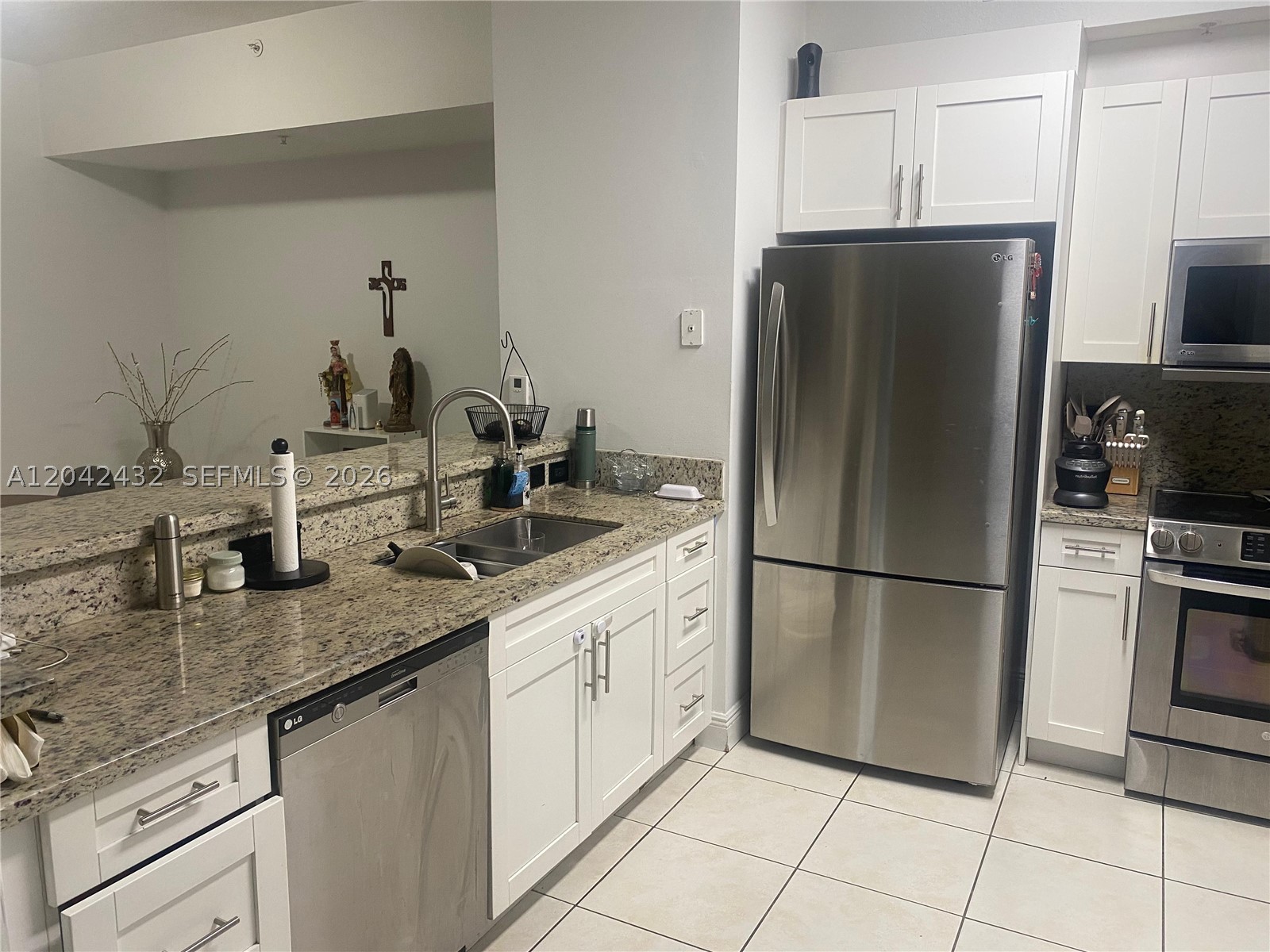 PALM GARDENS AT DORAL CON - Residential