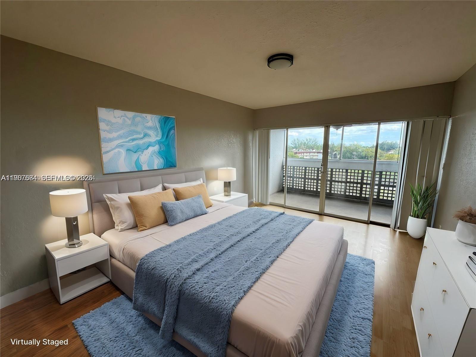 LAKES OF INVERRARY CONDO - Residential