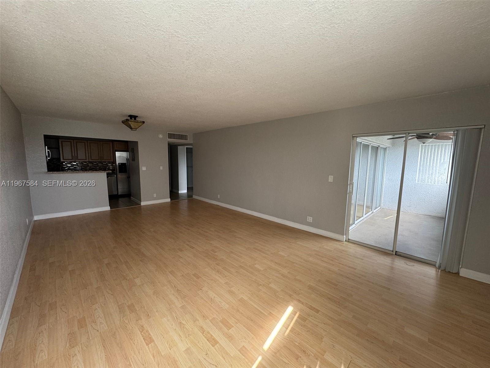 LAKES OF INVERRARY CONDO - Residential