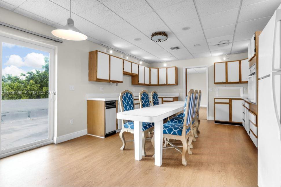 NARANJA LAKES CONDO NO 5 - Residential
