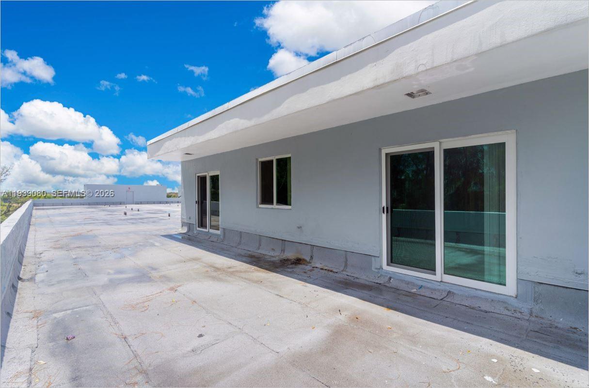 NARANJA LAKES CONDO NO 5 - Residential